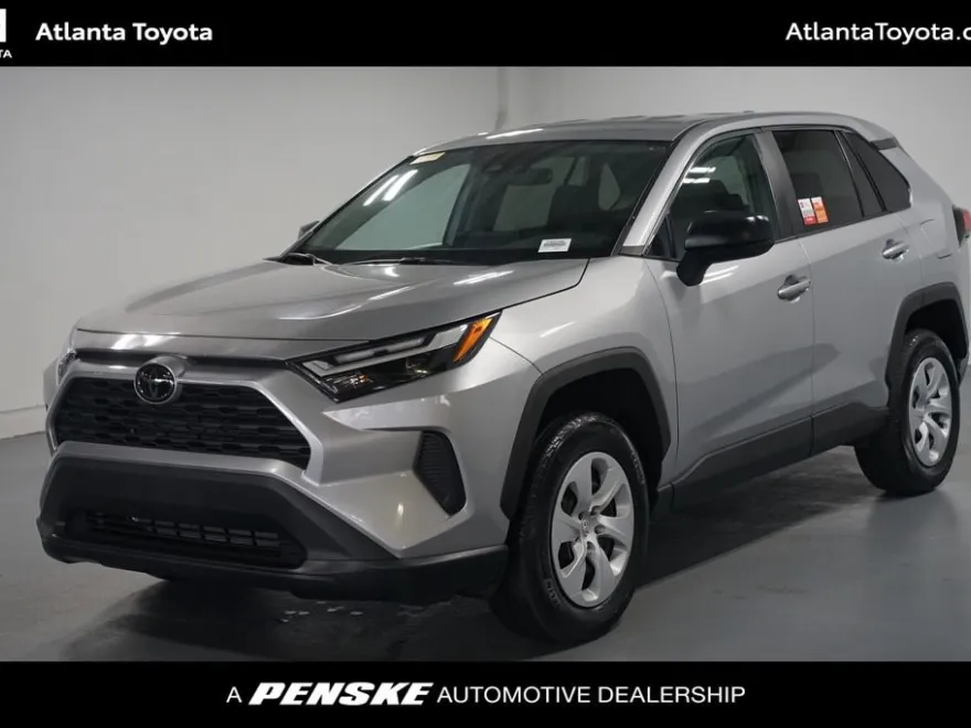 2023 Toyota RAV4 LE photo 1