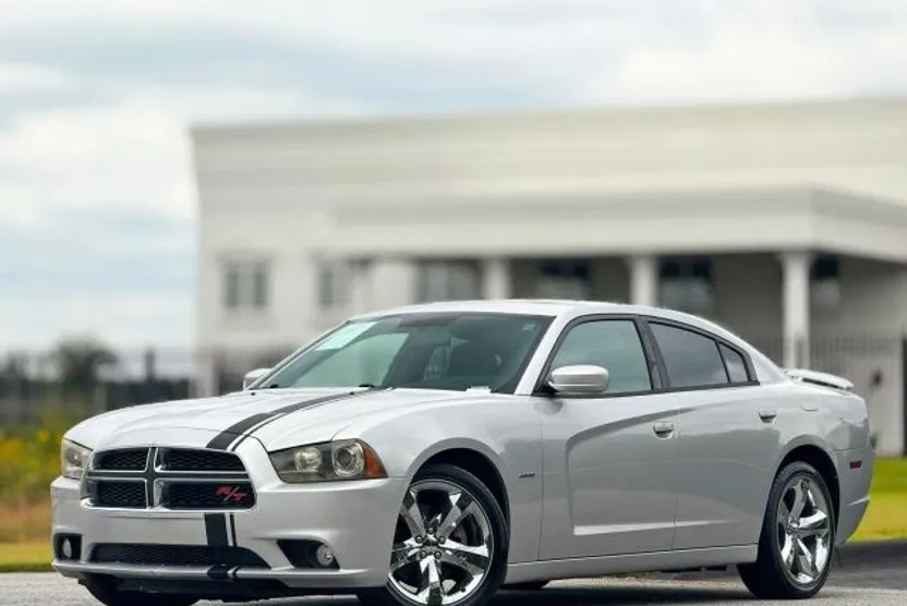 2012 Dodge Charger R/T photo 1