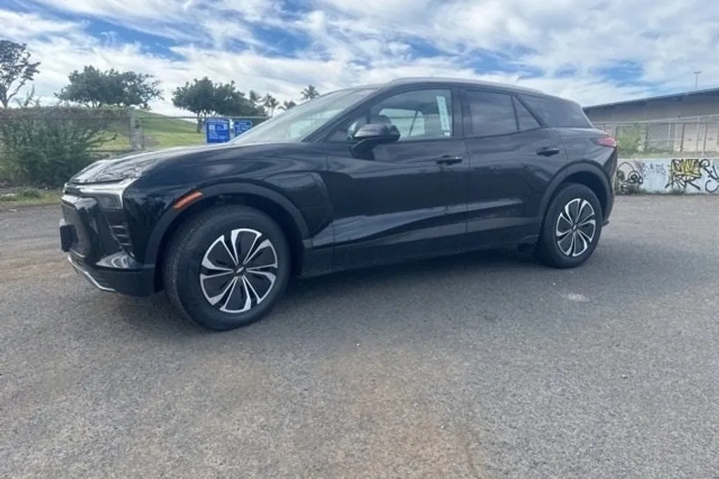2024 Chevrolet Blazer EV photo 1