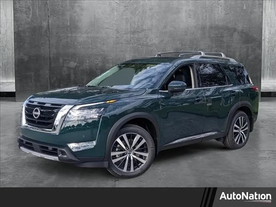 2025 Nissan Pathfinder Platinum photo 1