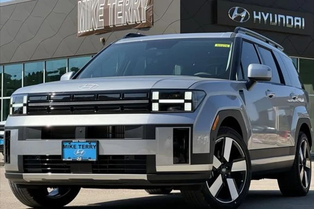 2025 Hyundai Santa Fe Limited photo 1