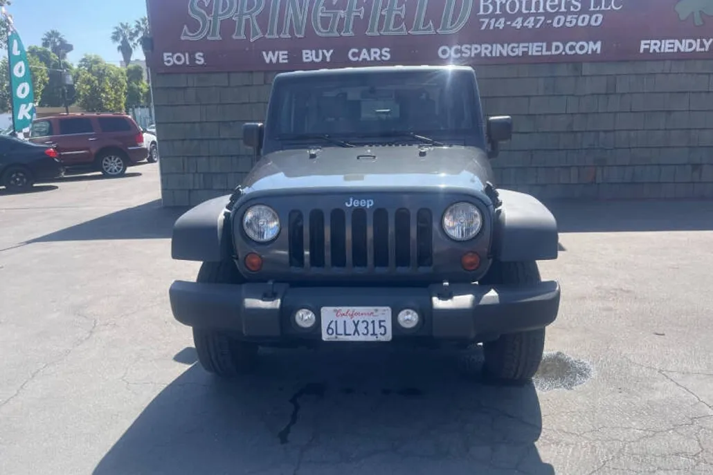 2010 Jeep Wrangler Sport photo 1