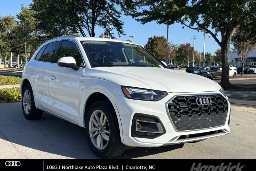 2023 Audi Q5 S line Premium photo 1