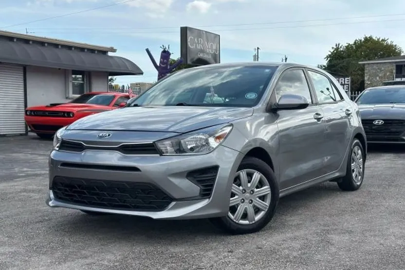 2021 Kia Rio S photo 1