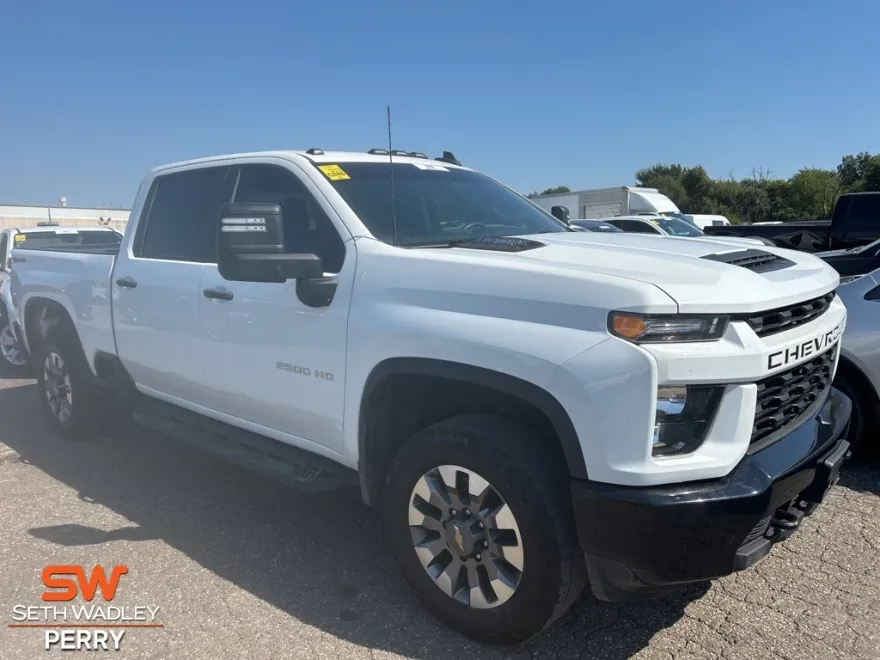 2022 Chevrolet Silverado 2500HD Custom photo 1