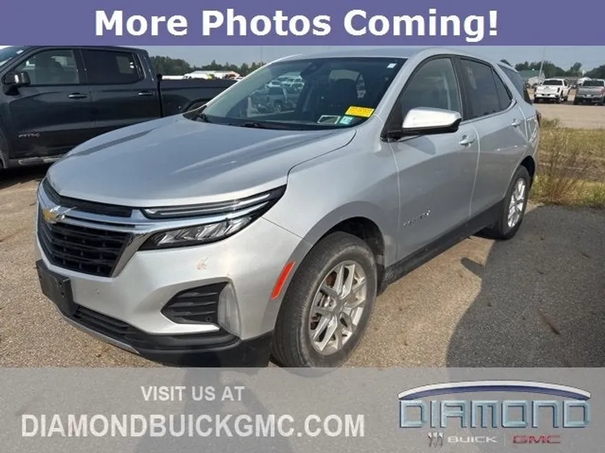 2022 Chevrolet Equinox LT photo 1