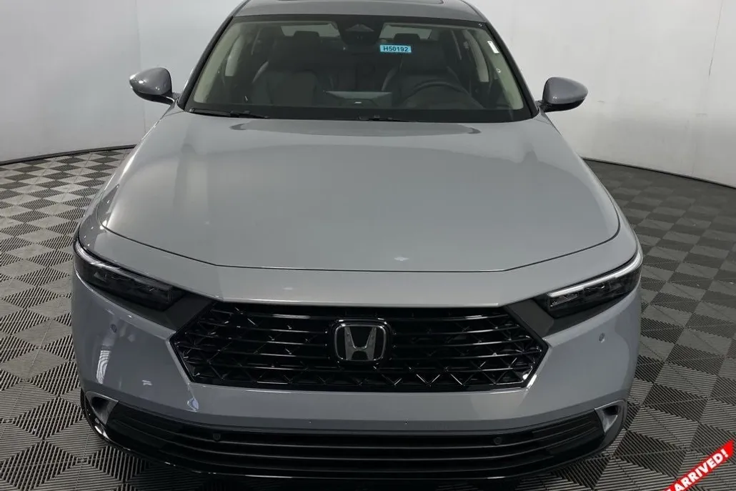 2025 Honda Accord Hybrid Touring photo 1