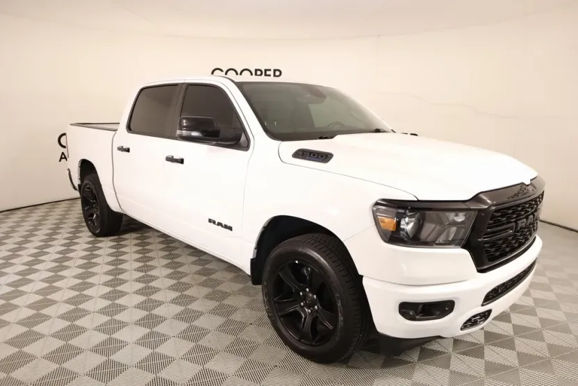 2019 Ram 1500 Laramie photo 1