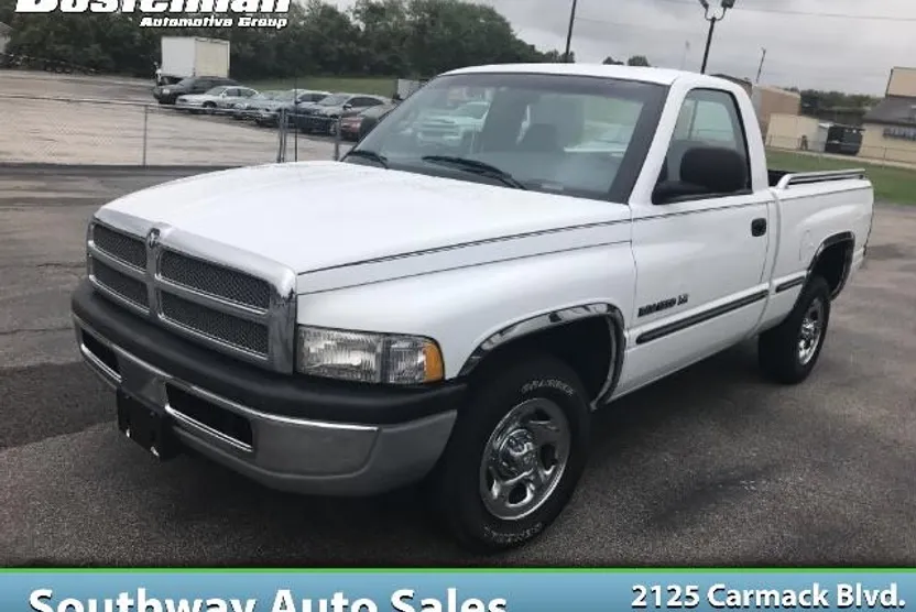 1998 Dodge Ram ST photo 1