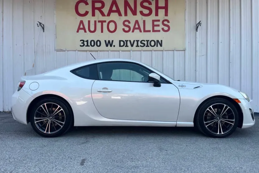 2013 Scion FR-S 10 Series photo 1