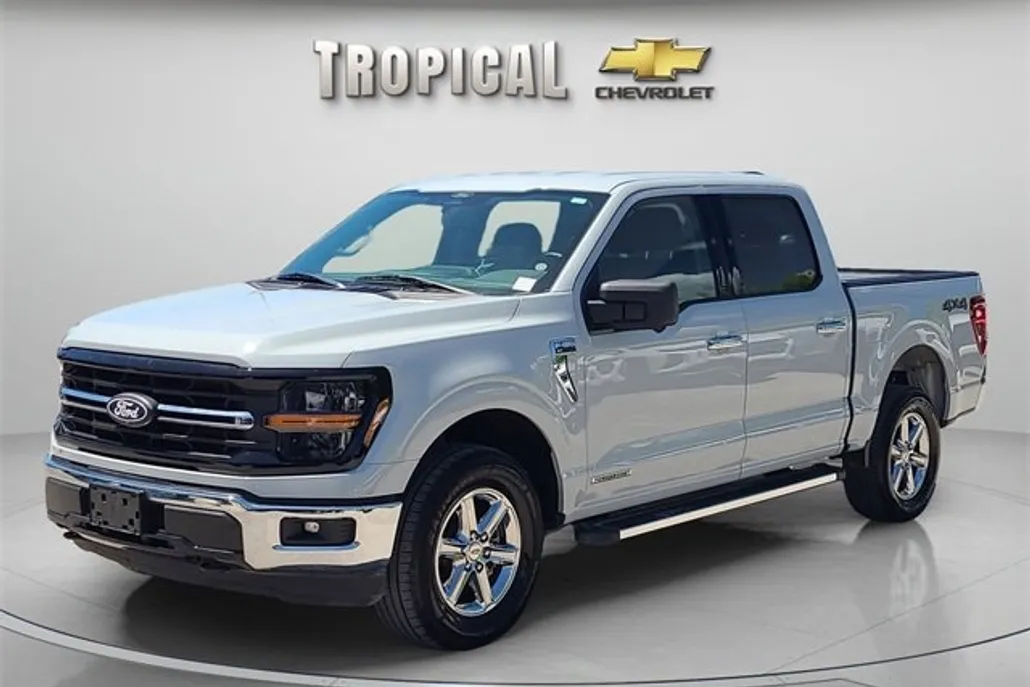 2024 Ford F-150 XLT photo 1