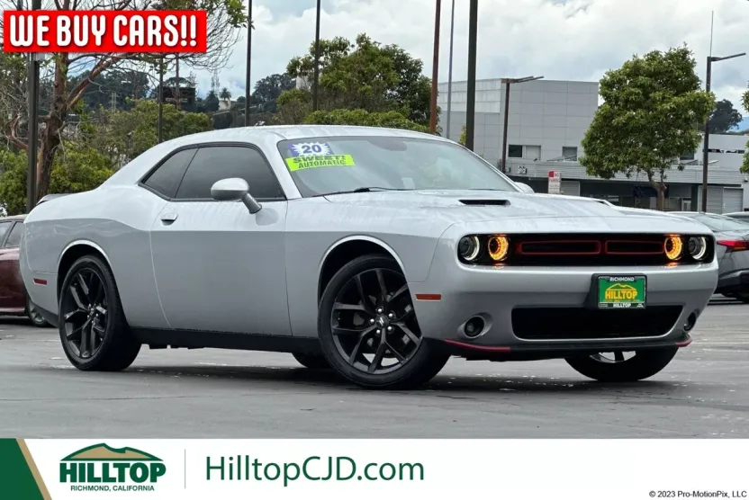 2020 Dodge Challenger SXT photo 1