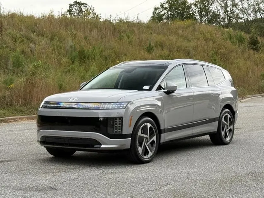 2026 Hyundai Ioniq photo 1