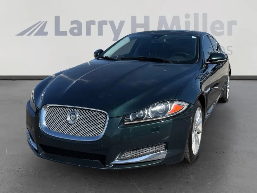 2013 Jaguar XF photo 1
