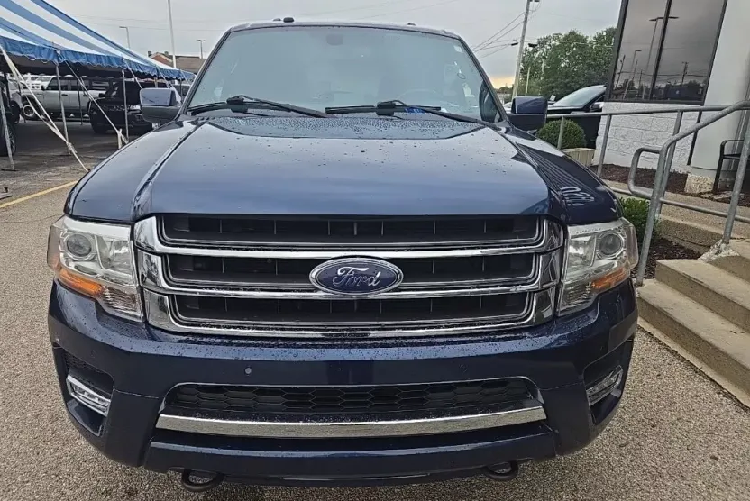 2017 Ford Expedition EL Limited photo 1