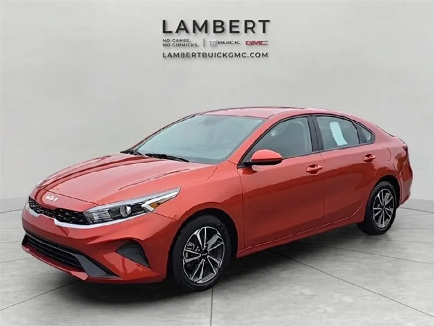 2024 Kia Forte LXS photo 1