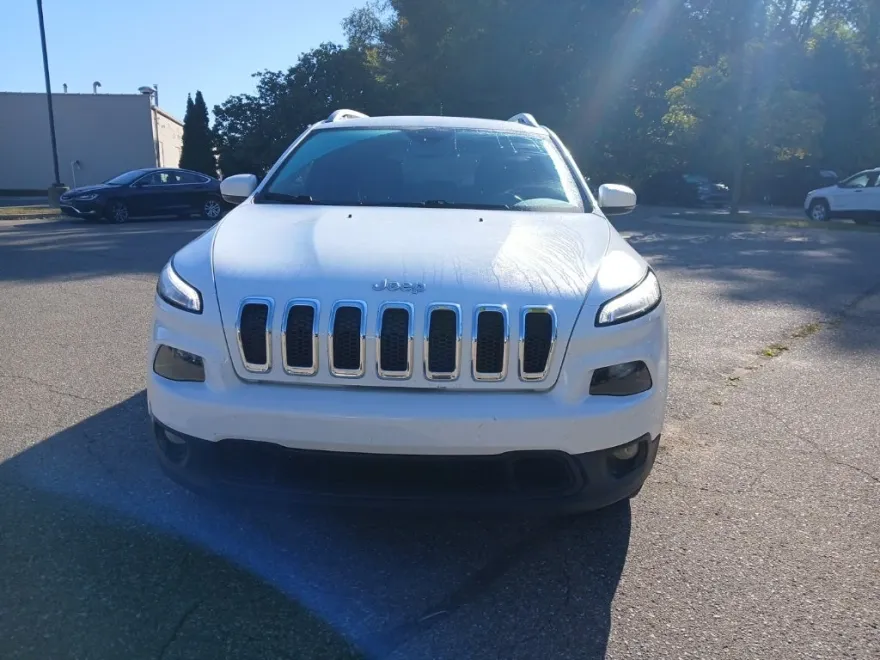 2017 Jeep Cherokee Latitude photo 1