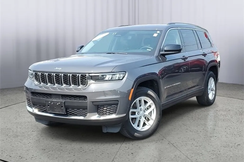 2023 Jeep Grand Cherokee Laredo photo 1