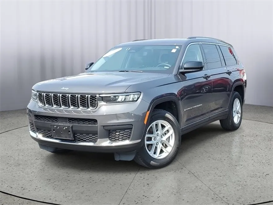 2023 Jeep Grand Cherokee Laredo photo 1