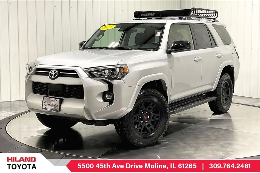 2023 Toyota 4Runner SR5 photo 1
