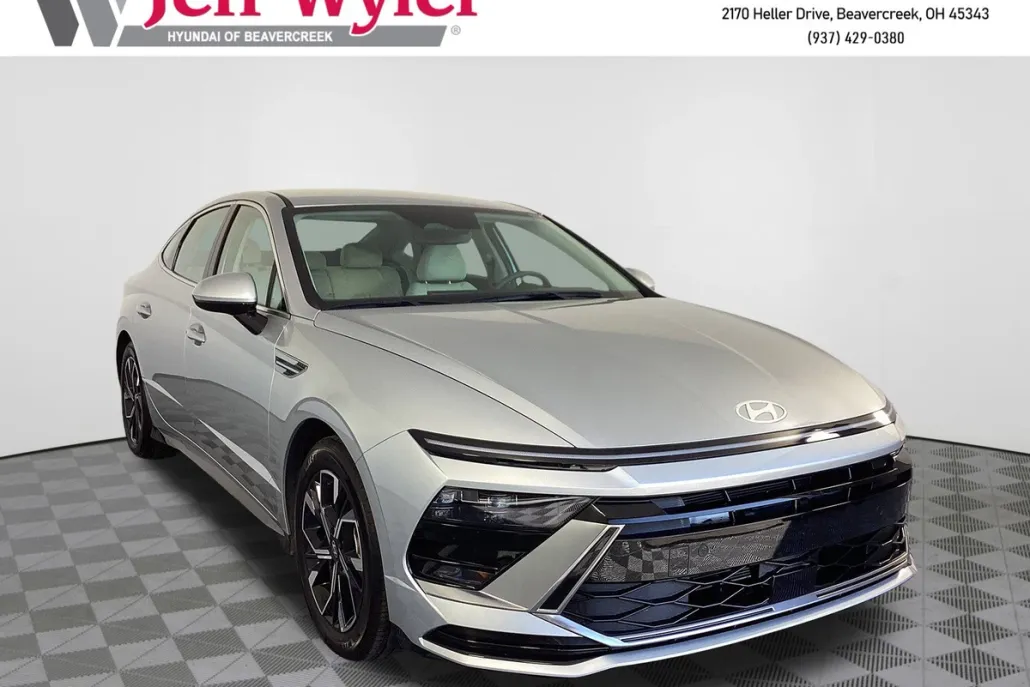 2025 Hyundai Sonata SEL photo 1