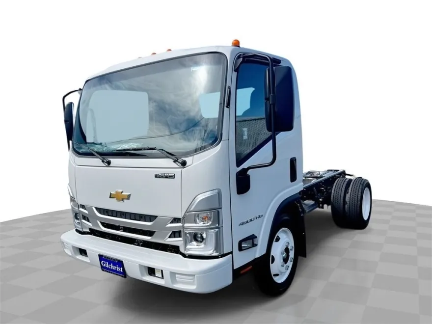 2025 Chevrolet Silverado 4500HD photo 1