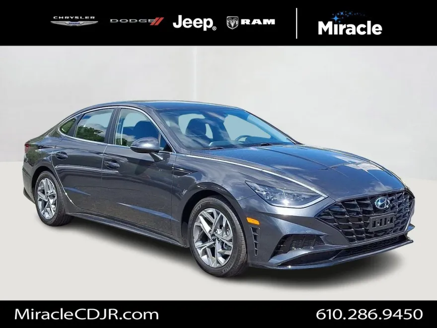 2023 Hyundai Sonata SEL photo 1