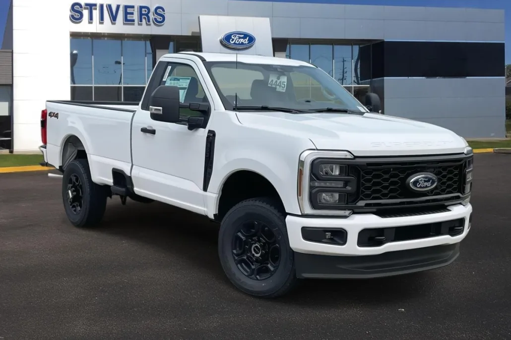 2025 Ford F-350 XL photo 1