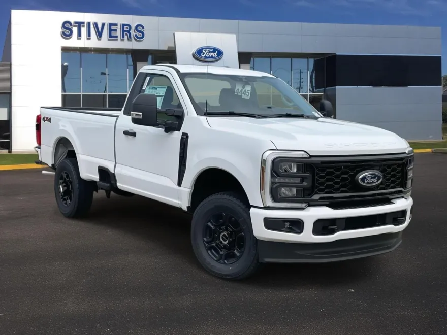 2025 Ford F-350 XL photo 1