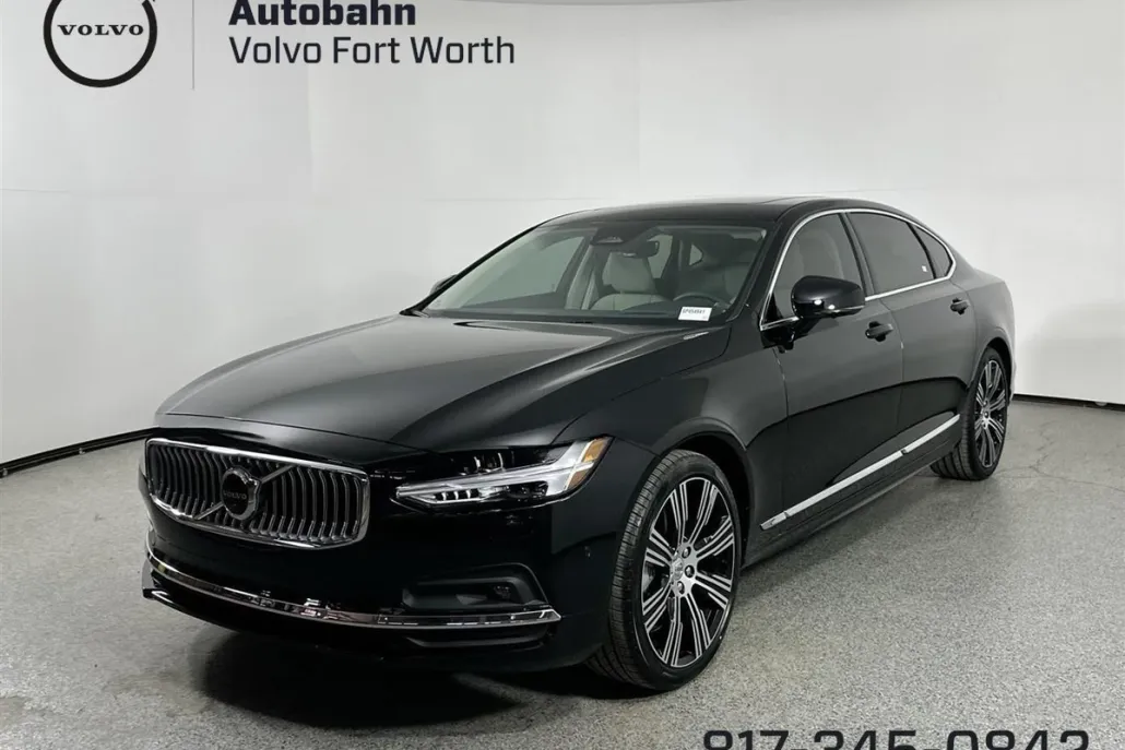 2025 Volvo S90 photo 1