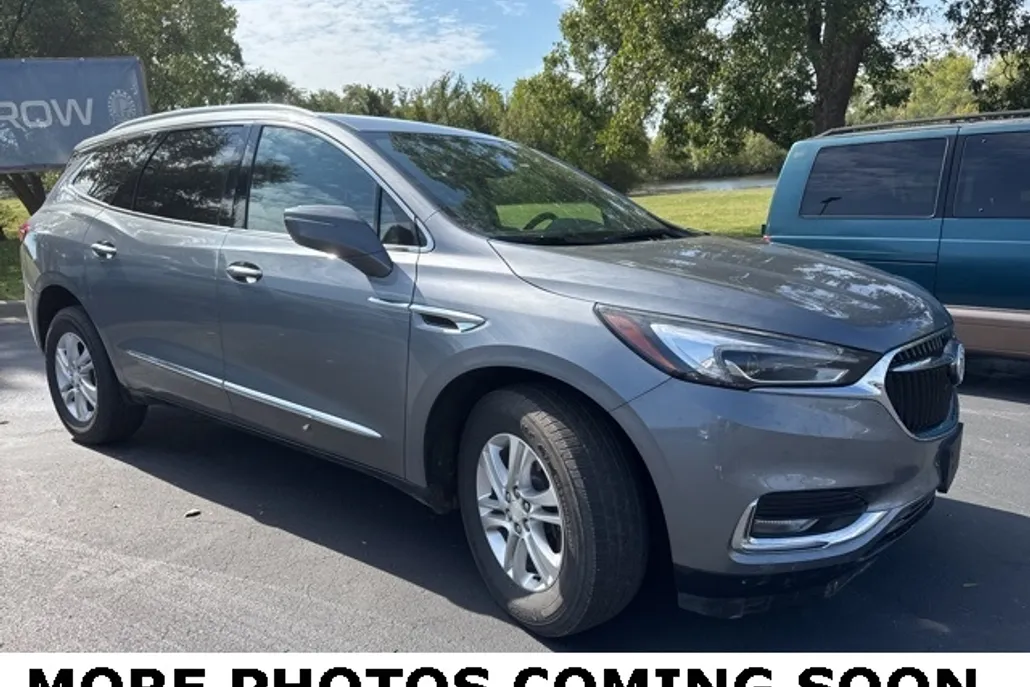 2018 Buick Enclave Essence photo 1