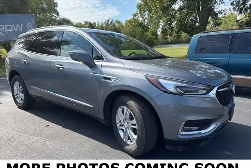 2018 Buick Enclave Essence photo 1