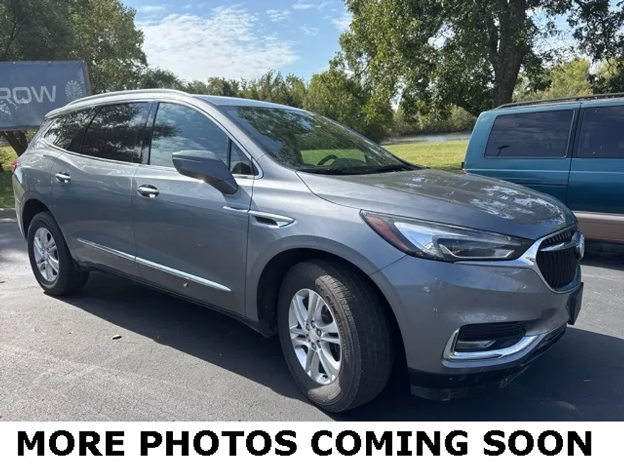 2018 Buick Enclave Essence photo 1