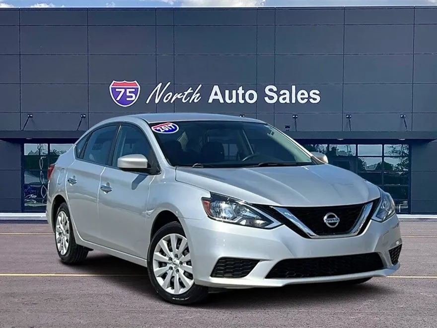 2017 Nissan Sentra SV photo 1