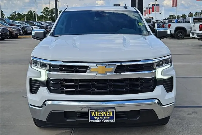 2025 Chevrolet Silverado 1500 LT photo 1
