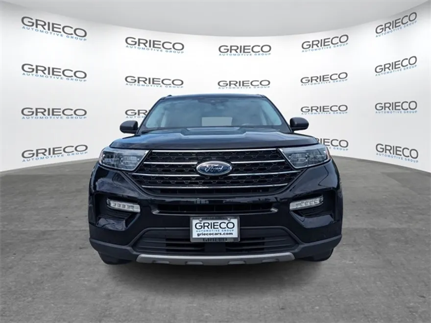 2020 Ford Explorer XLT photo 1