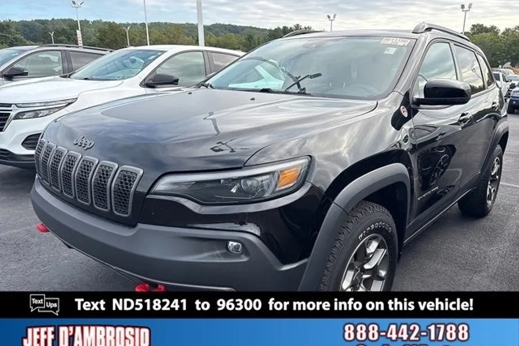 2022 Jeep Cherokee Trailhawk photo 1