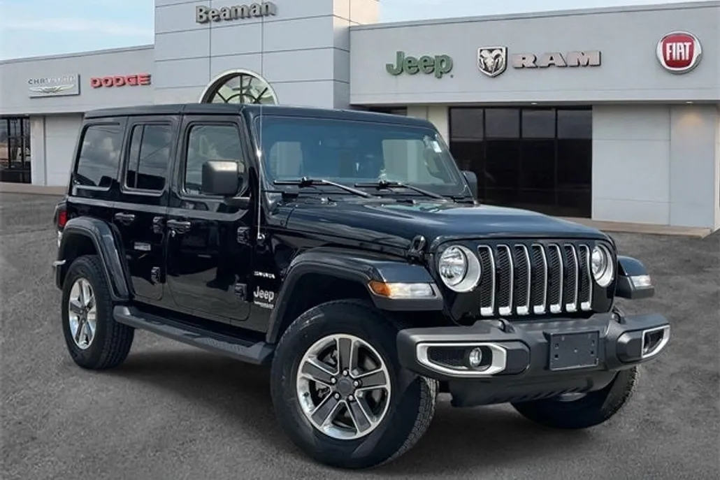 2022 Jeep Wrangler Unlimited Sahara photo 1