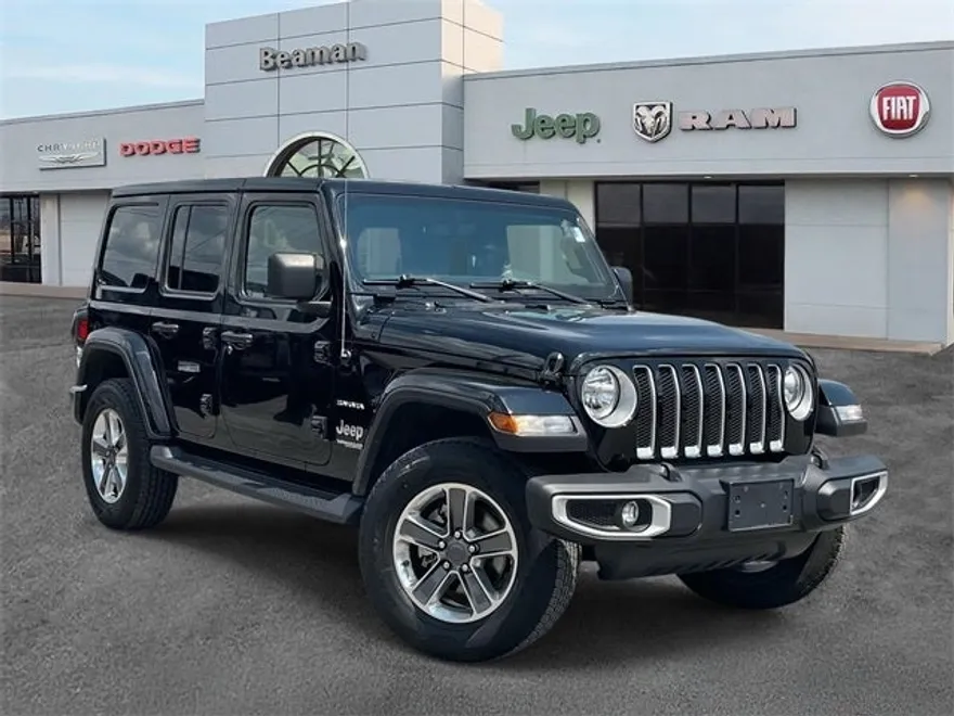 2022 Jeep Wrangler Unlimited Sahara photo 1