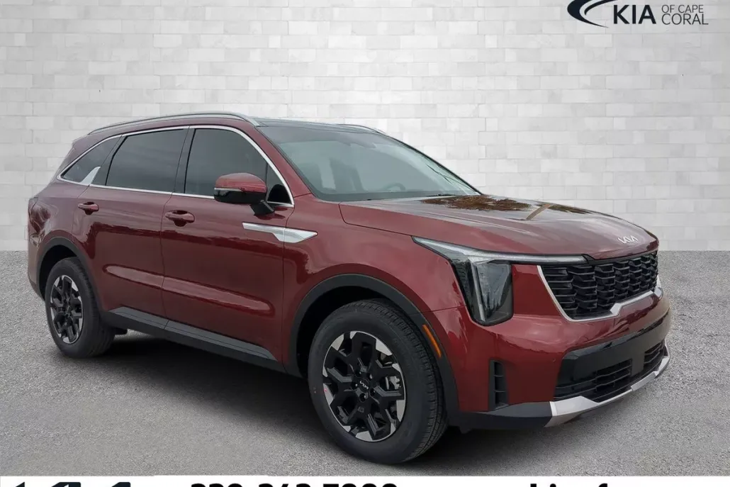 2025 Kia Sorento S photo 1