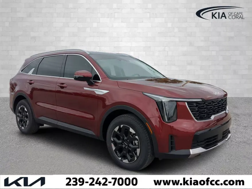 2025 Kia Sorento S photo 1