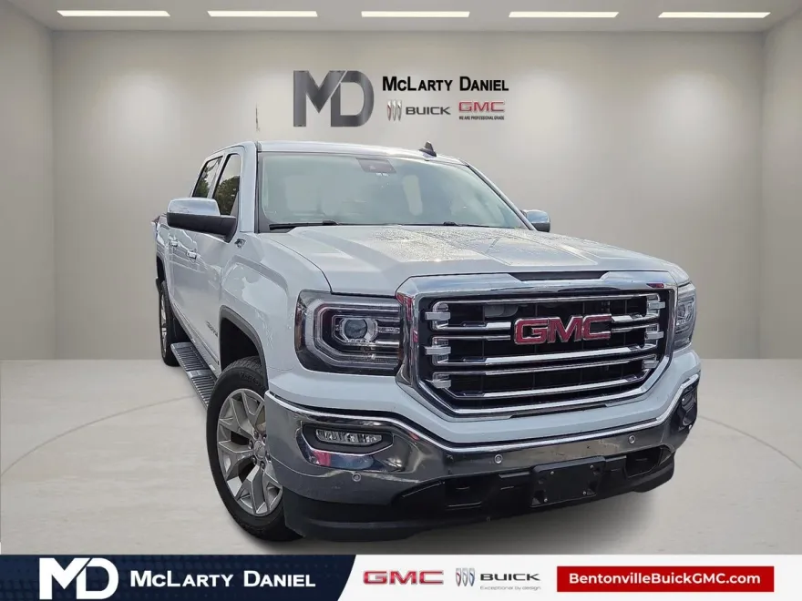 2017 Gmc Sierra 1500 SLT photo 1