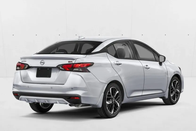 2025 Nissan Versa SR photo 1