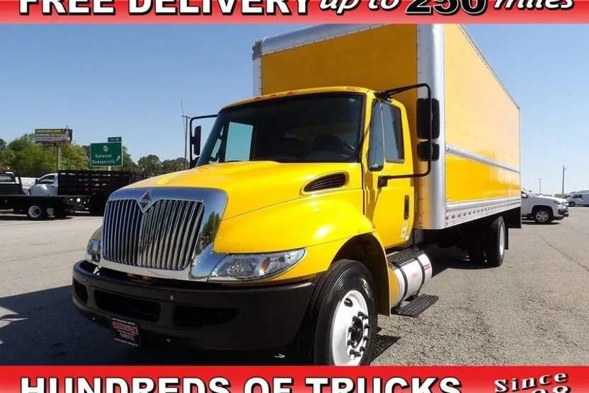2019 International 4300 DuraStar 4300 photo 1