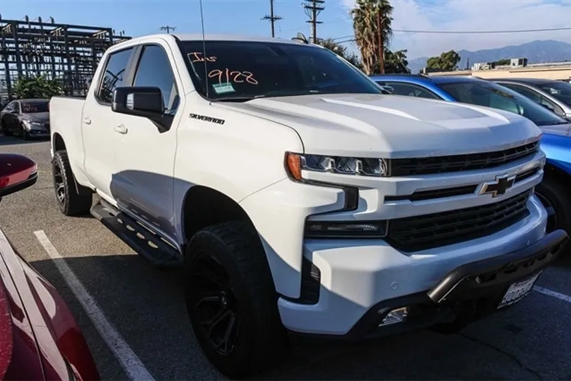 2019 Chevrolet Silverado 1500 RST photo 1