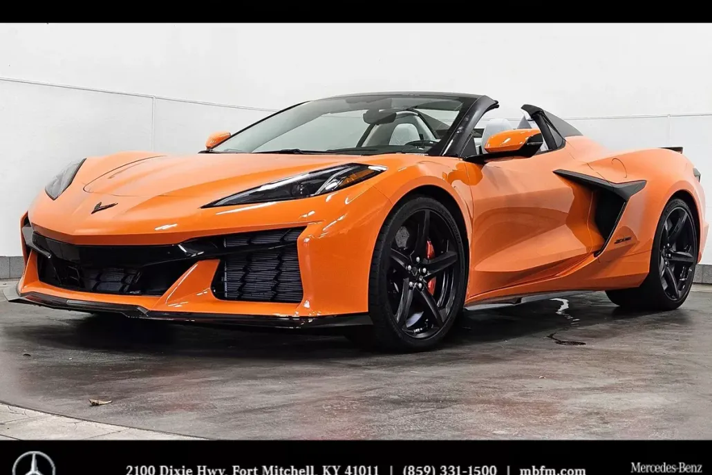 2023 Chevrolet Corvette Z06 3LZ Convertible photo 1