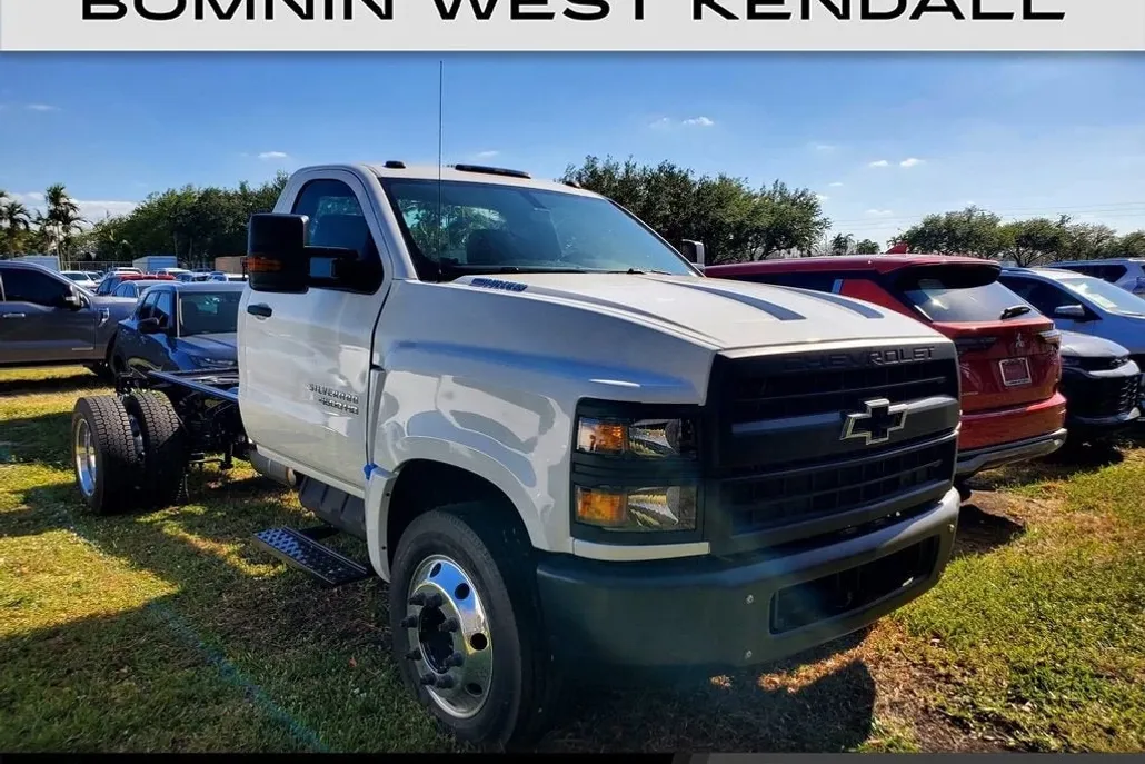 2024 Chevrolet Silverado 4500HD Work Truck photo 1