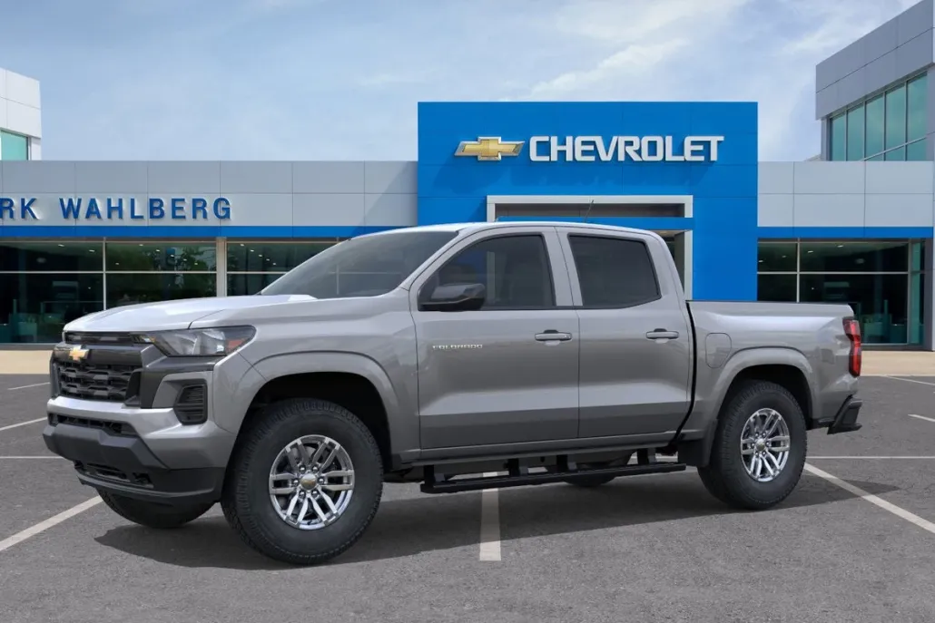 2026 Chevrolet Colorado LT photo 1