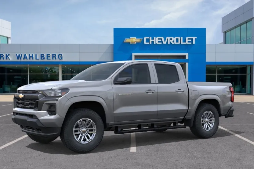 2026 Chevrolet Colorado LT photo 1