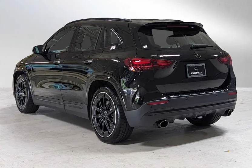 2025 Mercedes Benz GLA 35 photo 1